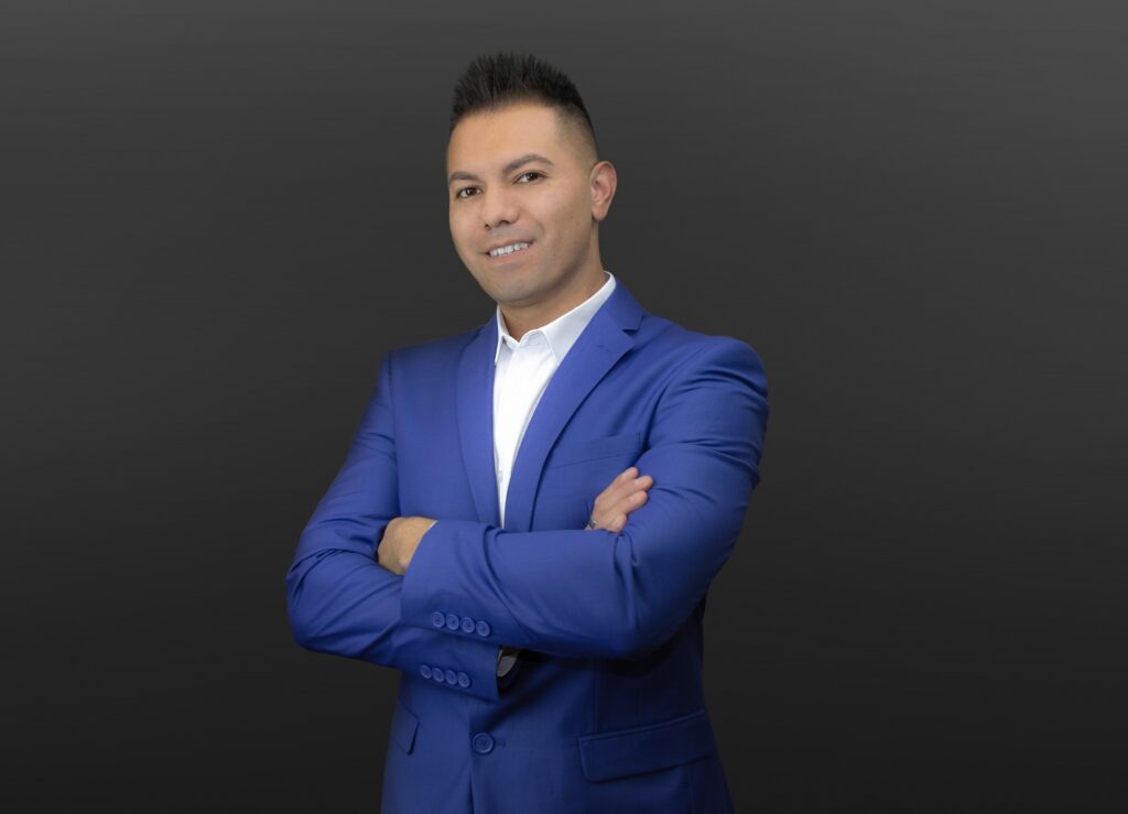 Oscar Veloz